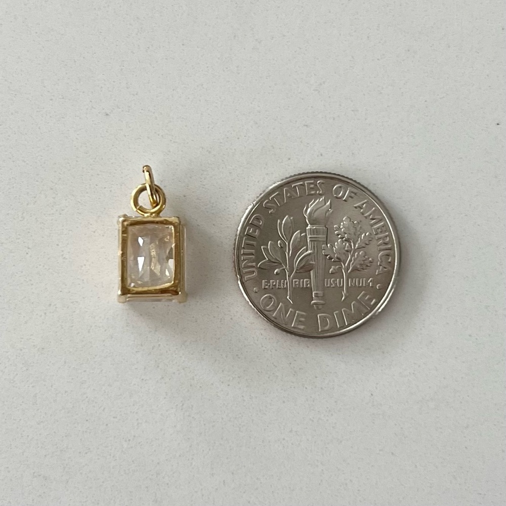⭐️ Vintage Emerald Cut Quartz Crystal Pendant - Picture 5 of 5